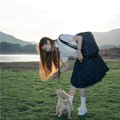 琼森帮的夏令营